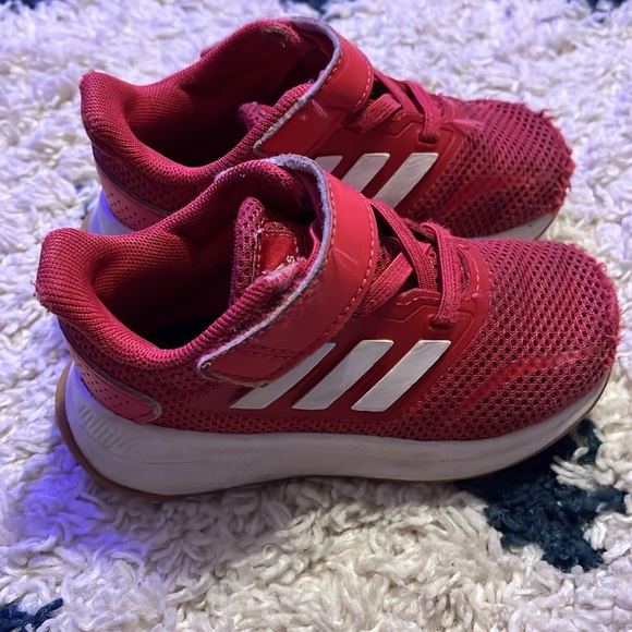 Pink Addidas - Picture 2 of 3